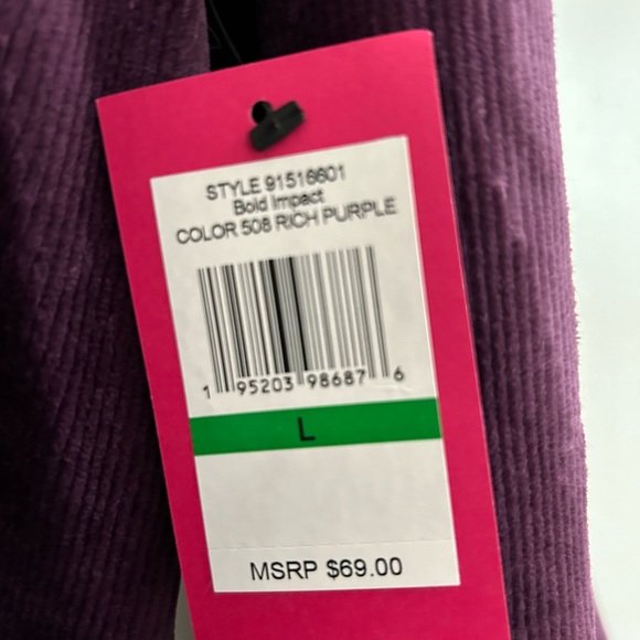 NWT • Vince Camuto Corduroy Top • Size Large - Picture 3 of 4